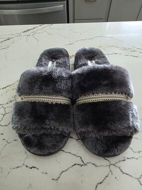 Minnetonka Faux Fur Slide Slippers in Charcoal - Women's Cozy Slides